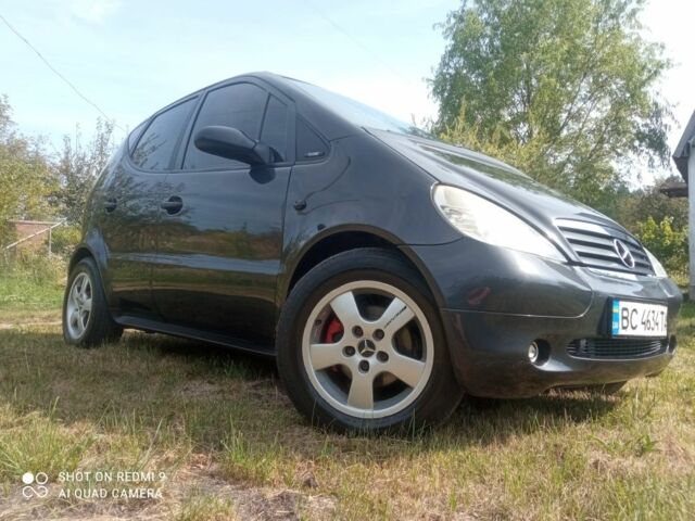 Сірий Мерседес А клас, об'ємом двигуна 1.4 л та пробігом 134 тис. км за 2600 $, фото 1 на Automoto.ua