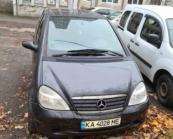 Сірий Мерседес А клас, об'ємом двигуна 1.7 л та пробігом 311 тис. км за 3200 $, фото 1 на Automoto.ua