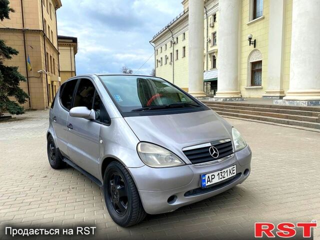 Сірий Мерседес А клас, об'ємом двигуна 1.4 л та пробігом 180 тис. км за 1750 $, фото 1 на Automoto.ua