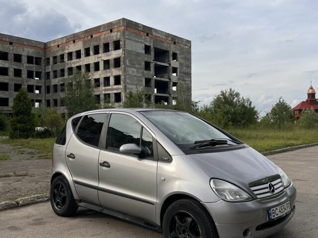 Сірий Мерседес А клас, об'ємом двигуна 1.7 л та пробігом 300 тис. км за 3400 $, фото 1 на Automoto.ua