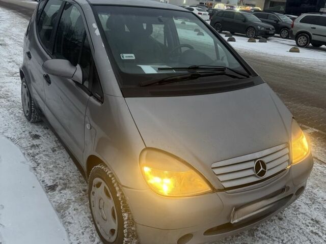 Серый Мерседес А класс, объемом двигателя 1.7 л и пробегом 220 тыс. км за 1400 $, фото 1 на Automoto.ua