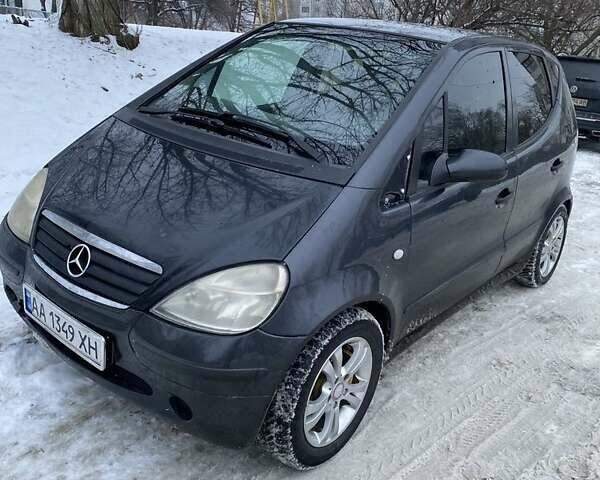 Серый Мерседес А класс, объемом двигателя 1.7 л и пробегом 388 тыс. км за 2999 $, фото 1 на Automoto.ua