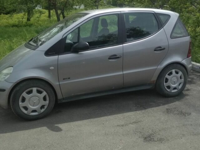 Сірий Мерседес А клас, об'ємом двигуна 1.7 л та пробігом 220 тис. км за 3500 $, фото 1 на Automoto.ua