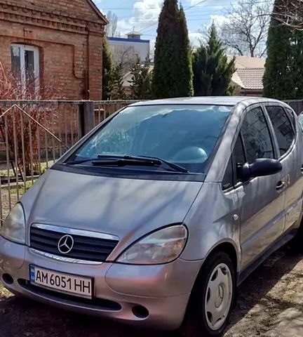 Сірий Мерседес А клас, об'ємом двигуна 1.4 л та пробігом 155 тис. км за 2299 $, фото 1 на Automoto.ua