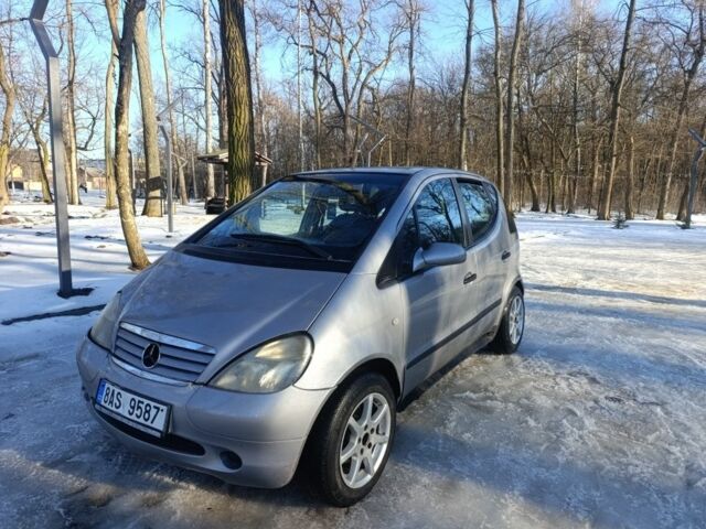 Серый Мерседес А класс, объемом двигателя 1.6 л и пробегом 286 тыс. км за 1900 $, фото 1 на Automoto.ua