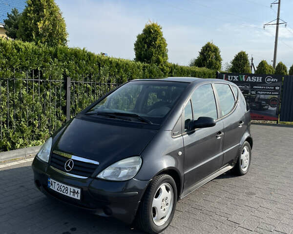 Сірий Мерседес А клас, об'ємом двигуна 1.6 л та пробігом 250 тис. км за 2600 $, фото 1 на Automoto.ua