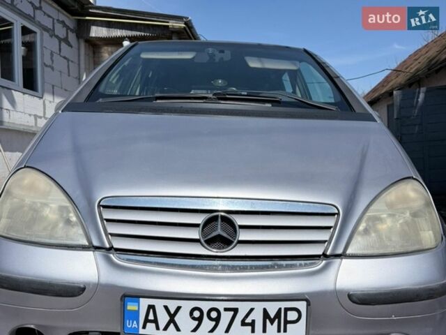 Серый Мерседес А класс, объемом двигателя 1.7 л и пробегом 256 тыс. км за 3000 $, фото 1 на Automoto.ua