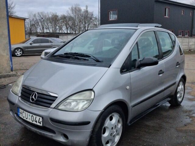 Серый Мерседес А класс, объемом двигателя 1.7 л и пробегом 300 тыс. км за 1550 $, фото 1 на Automoto.ua