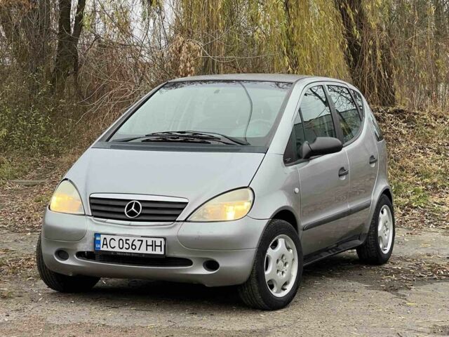 Сірий Мерседес А клас, об'ємом двигуна 1.7 л та пробігом 190 тис. км за 2550 $, фото 1 на Automoto.ua