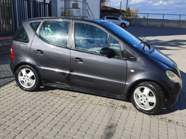 Сірий Мерседес А клас, об'ємом двигуна 1.6 л та пробігом 315 тис. км за 2600 $, фото 1 на Automoto.ua