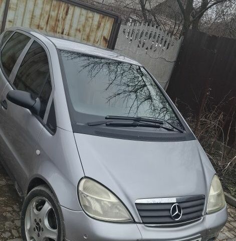 Сірий Мерседес А клас, об'ємом двигуна 1.6 л та пробігом 311 тис. км за 4700 $, фото 1 на Automoto.ua