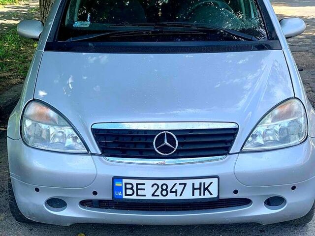 Сірий Мерседес А клас, об'ємом двигуна 1.4 л та пробігом 240 тис. км за 2300 $, фото 1 на Automoto.ua
