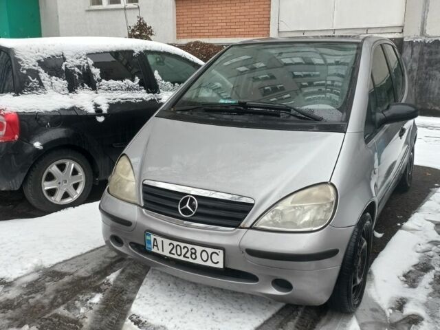 Серый Мерседес А класс, объемом двигателя 1.7 л и пробегом 390 тыс. км за 2200 $, фото 1 на Automoto.ua