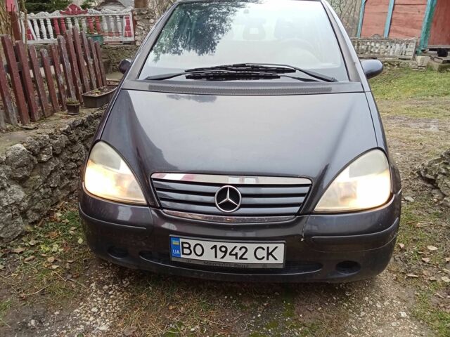 Сірий Мерседес А клас, об'ємом двигуна 1.7 л та пробігом 270 тис. км за 3000 $, фото 1 на Automoto.ua