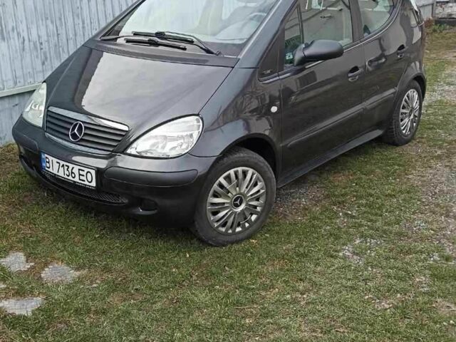 Серый Мерседес А класс, объемом двигателя 0 л и пробегом 198 тыс. км за 1500 $, фото 1 на Automoto.ua