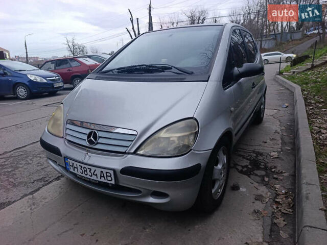 Серый Мерседес А класс, объемом двигателя 1.7 л и пробегом 350 тыс. км за 2750 $, фото 1 на Automoto.ua