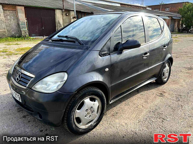 Серый Мерседес А класс, объемом двигателя 1.4 л и пробегом 254 тыс. км за 1000 $, фото 1 на Automoto.ua