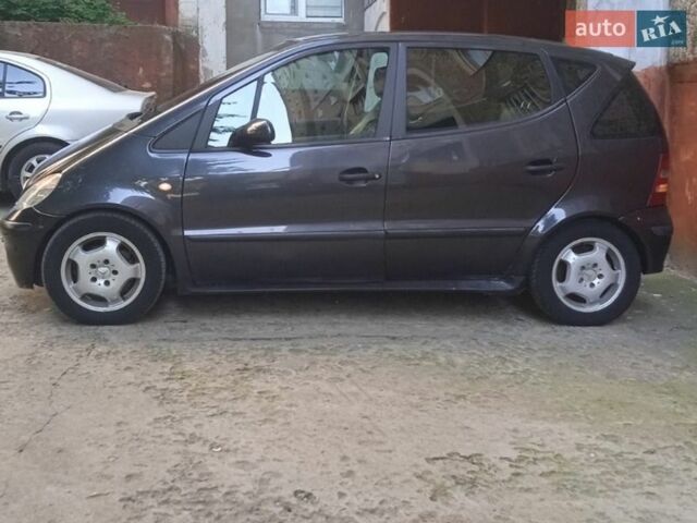 Сірий Мерседес А клас, об'ємом двигуна 1.69 л та пробігом 250 тис. км за 2800 $, фото 1 на Automoto.ua