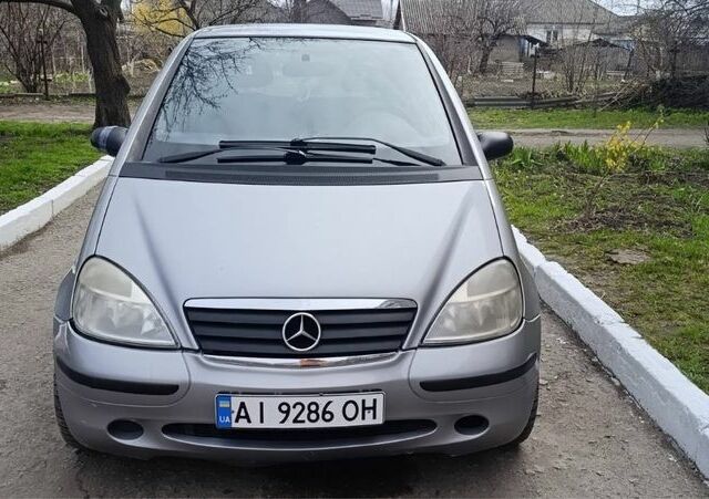 Серый Мерседес А класс, объемом двигателя 1.7 л и пробегом 354 тыс. км за 3999 $, фото 1 на Automoto.ua