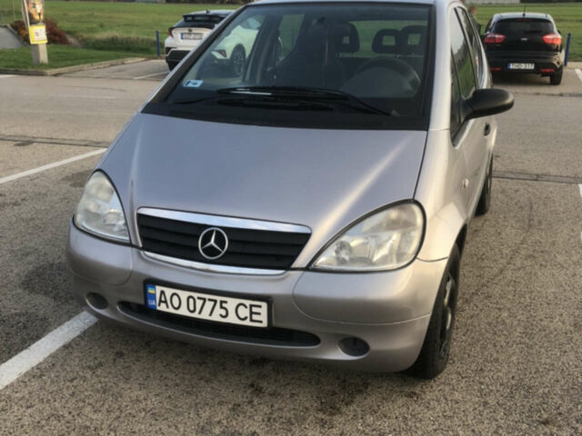 Сірий Мерседес А клас, об'ємом двигуна 1.4 л та пробігом 250 тис. км за 3000 $, фото 1 на Automoto.ua