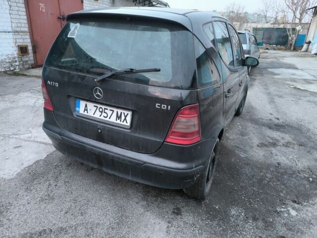 Серый Мерседес А класс, объемом двигателя 0 л и пробегом 200 тыс. км за 1200 $, фото 1 на Automoto.ua