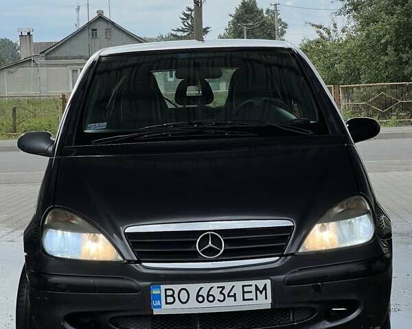 Серый Мерседес А класс, объемом двигателя 1.7 л и пробегом 224 тыс. км за 2999 $, фото 1 на Automoto.ua