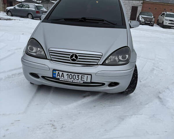 Сірий Мерседес А клас, об'ємом двигуна 1.69 л та пробігом 320 тис. км за 5500 $, фото 1 на Automoto.ua