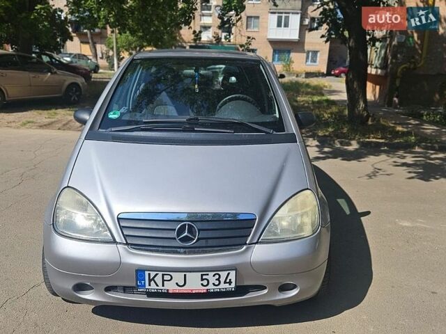 Серый Мерседес А класс, объемом двигателя 1.7 л и пробегом 250 тыс. км за 2280 $, фото 1 на Automoto.ua