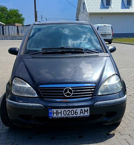 Сірий Мерседес А клас, об'ємом двигуна 1.4 л та пробігом 300 тис. км за 2800 $, фото 1 на Automoto.ua