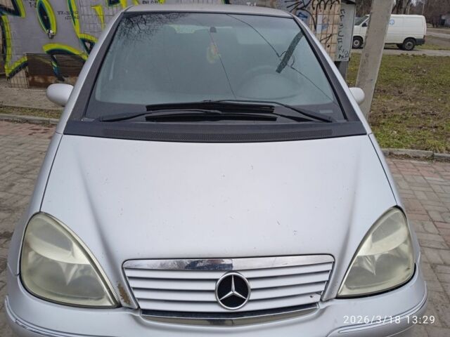 Серый Мерседес А класс, объемом двигателя 0 л и пробегом 280 тыс. км за 2934 $, фото 1 на Automoto.ua