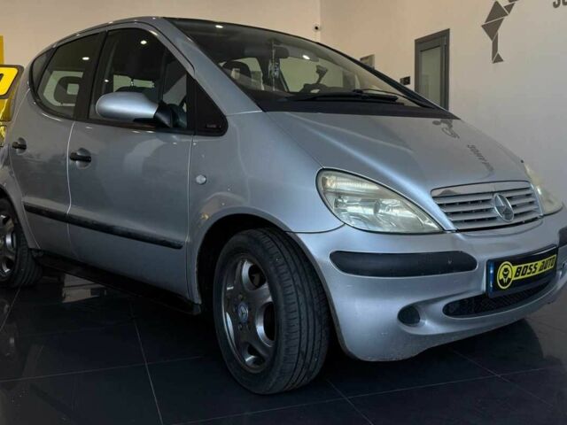 Серый Мерседес А класс, объемом двигателя 1.6 л и пробегом 244 тыс. км за 4450 $, фото 1 на Automoto.ua