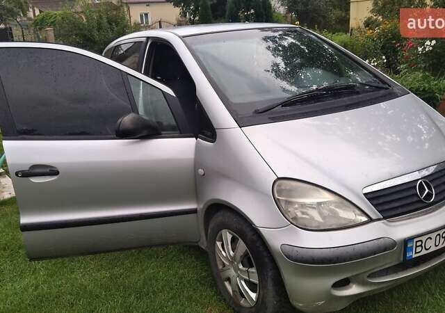 Сірий Мерседес А клас, об'ємом двигуна 1.7 л та пробігом 270 тис. км за 3200 $, фото 1 на Automoto.ua
