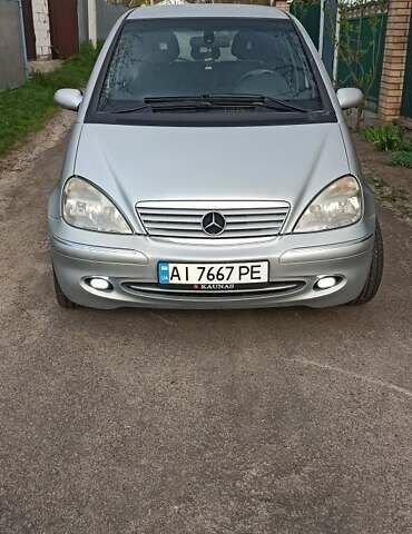 Серый Мерседес А класс, объемом двигателя 1.7 л и пробегом 287 тыс. км за 3900 $, фото 1 на Automoto.ua