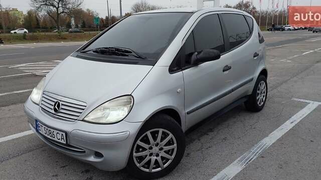 Серый Мерседес А-класс, объемом двигателя 1.69 л и пробегом 222 тыс. км за 4300 $, фото 1 на Automoto.ua