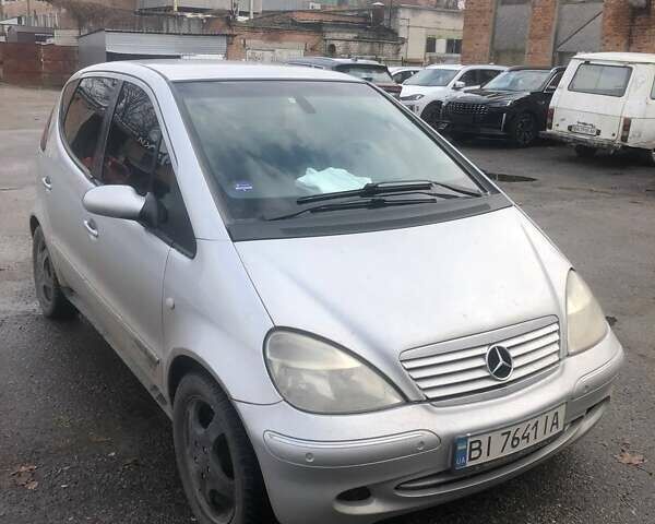 Сірий Мерседес А клас, об'ємом двигуна 1.9 л та пробігом 296 тис. км за 3600 $, фото 1 на Automoto.ua