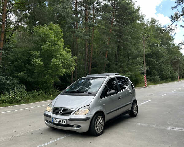 Сірий Мерседес А клас, об'ємом двигуна 1.7 л та пробігом 180 тис. км за 3999 $, фото 1 на Automoto.ua