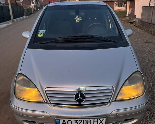 Сірий Мерседес А клас, об'ємом двигуна 1.7 л та пробігом 250 тис. км за 3300 $, фото 1 на Automoto.ua