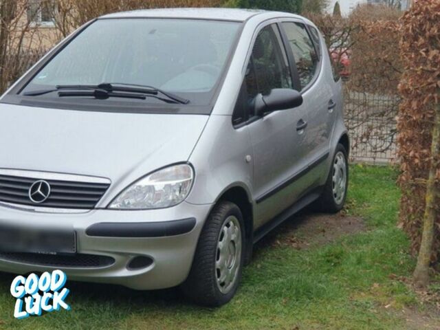 Серый Мерседес А класс, объемом двигателя 0 л и пробегом 250 тыс. км за 1040 $, фото 1 на Automoto.ua