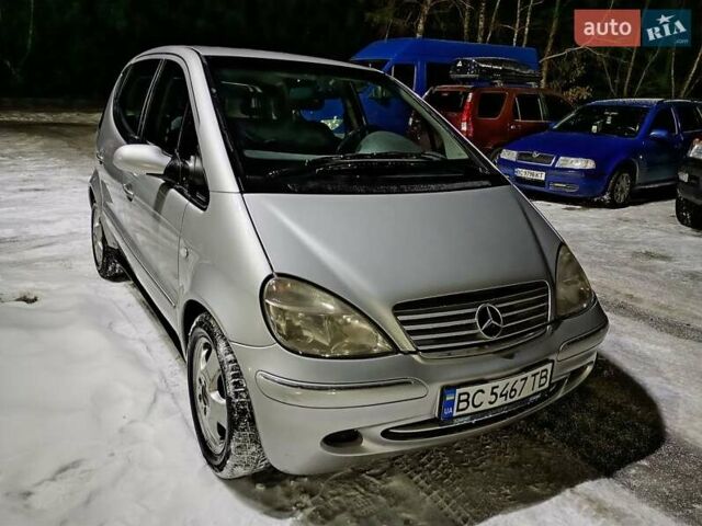 Серый Мерседес А класс, объемом двигателя 1.6 л и пробегом 285 тыс. км за 2850 $, фото 1 на Automoto.ua