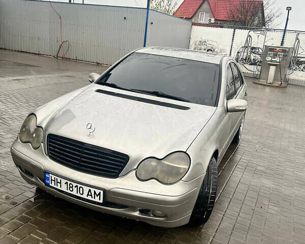 Сірий Мерседес А клас, об'ємом двигуна 2.02 л та пробігом 300 тис. км за 5200 $, фото 1 на Automoto.ua