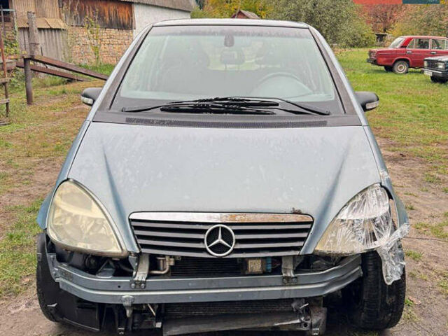 Серый Мерседес А класс, объемом двигателя 1.6 л и пробегом 278 тыс. км за 2500 $, фото 1 на Automoto.ua