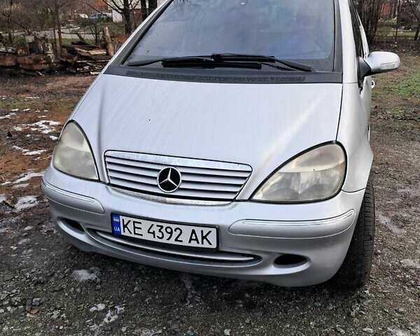 Сірий Мерседес А клас, об'ємом двигуна 1.9 л та пробігом 215 тис. км за 2700 $, фото 1 на Automoto.ua