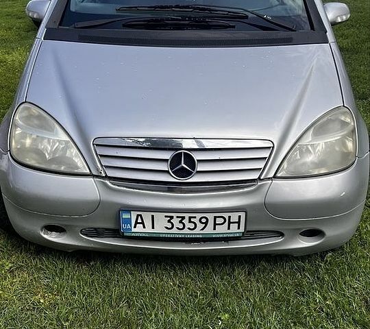 Серый Мерседес А класс, объемом двигателя 1.7 л и пробегом 200 тыс. км за 2194 $, фото 1 на Automoto.ua