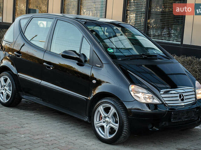 Серый Мерседес А класс, объемом двигателя 1.9 л и пробегом 218 тыс. км за 3900 $, фото 1 на Automoto.ua