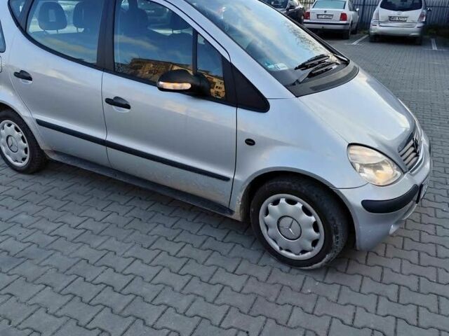 Серый Мерседес А класс, объемом двигателя 1.7 л и пробегом 215 тыс. км за 1650 $, фото 1 на Automoto.ua