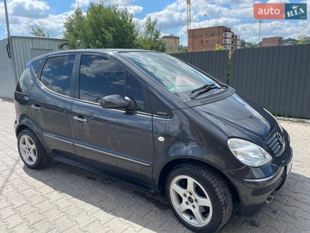 Сірий Мерседес А клас, об'ємом двигуна 1.6 л та пробігом 123 тис. км за 5000 $, фото 1 на Automoto.ua