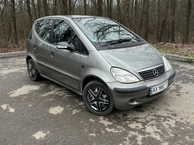 Серый Мерседес А класс, объемом двигателя 1.6 л и пробегом 179 тыс. км за 3550 $, фото 1 на Automoto.ua