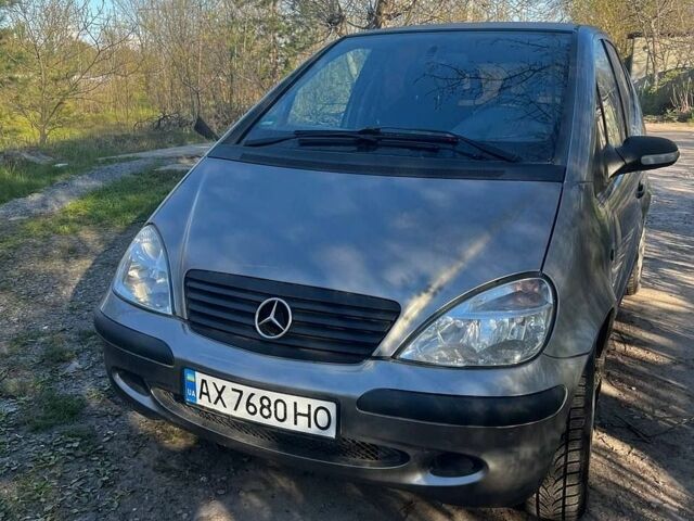 Сірий Мерседес А клас, об'ємом двигуна 1.4 л та пробігом 203 тис. км за 3500 $, фото 1 на Automoto.ua