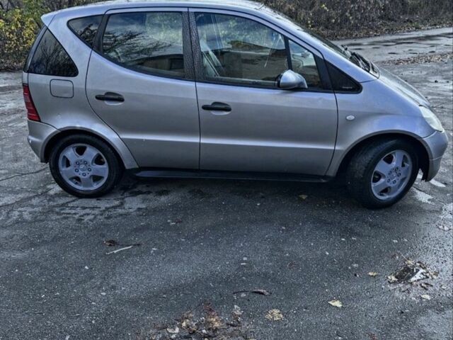 Сірий Мерседес А клас, об'ємом двигуна 1.7 л та пробігом 190 тис. км за 1800 $, фото 1 на Automoto.ua