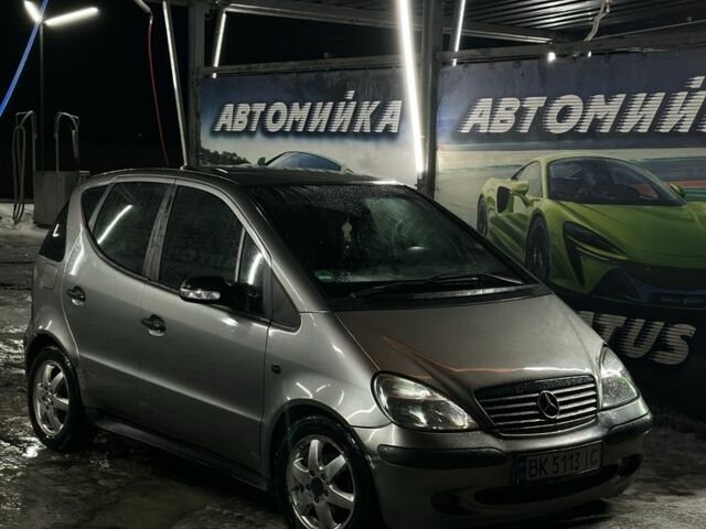 Сірий Мерседес А клас, об'ємом двигуна 1.7 л та пробігом 350 тис. км за 4000 $, фото 1 на Automoto.ua